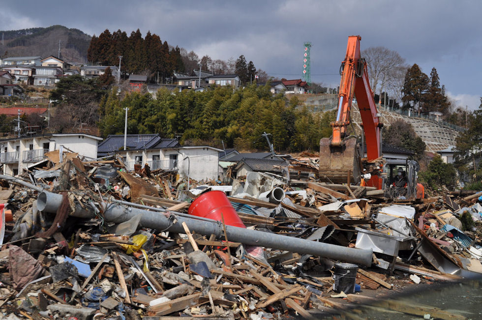 東日本大震災～発生当初の取組み～ - 岩手県建設業協会 - いわ