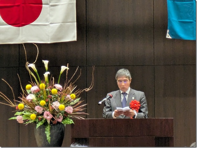 PXL_20251218_061958948