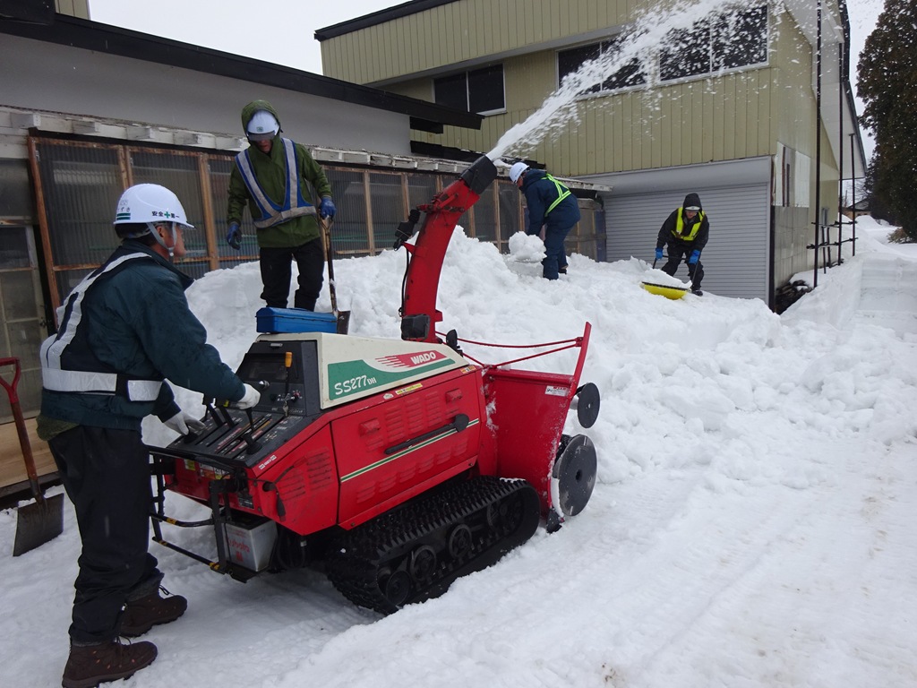除雪ボランティア活動を実施 - 北上支部 - いわけんブログ - 岩手県