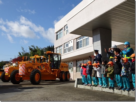 除雪機械出動式