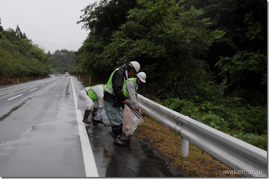 道路ゴミ拾い