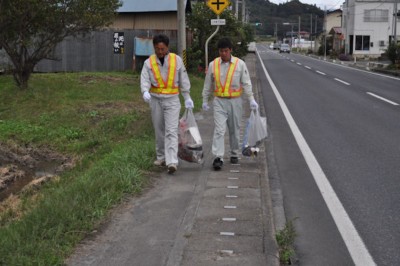 ごみ拾い